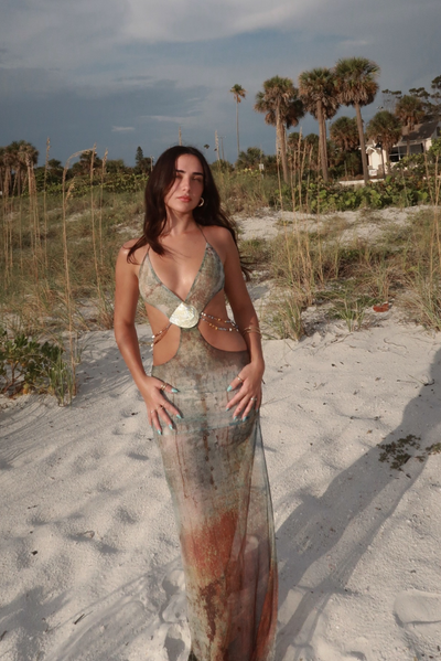 Reese | Elegant Maxi Dress with Shell Waist Cutouts