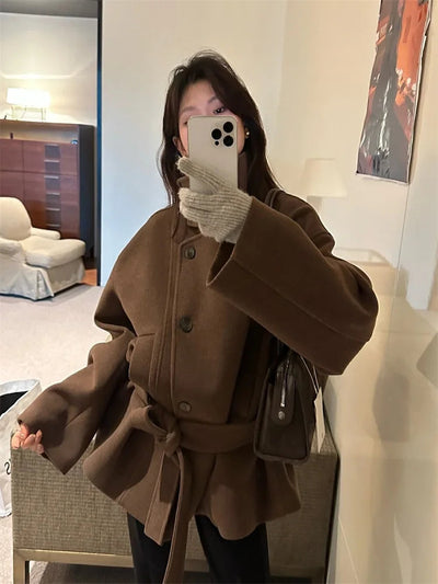 Charlene Hoge Kraag Jas