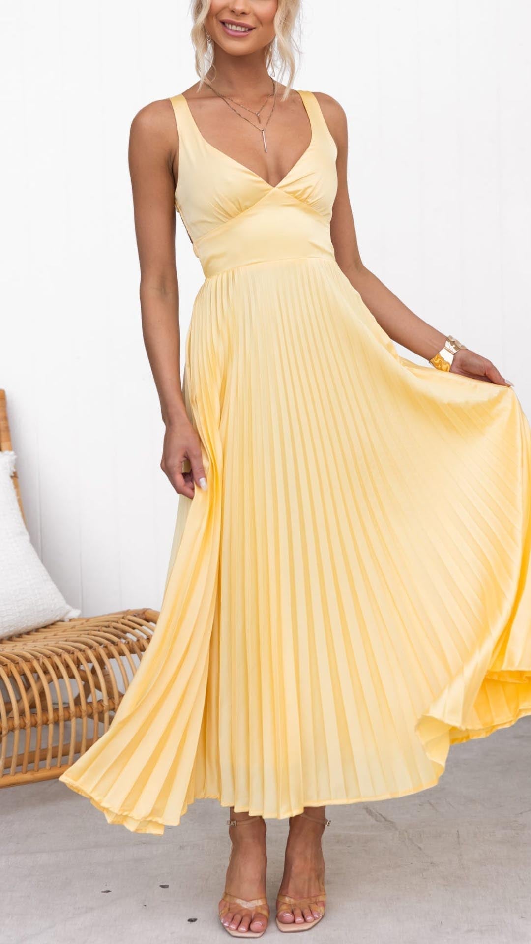 Alexandra | Radiant Pleated Elegance