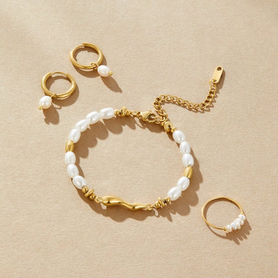 Veradis | Gold Wave Pearl Bracelet