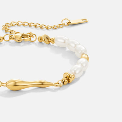 Veradis | Gold Wave Pearl Bracelet