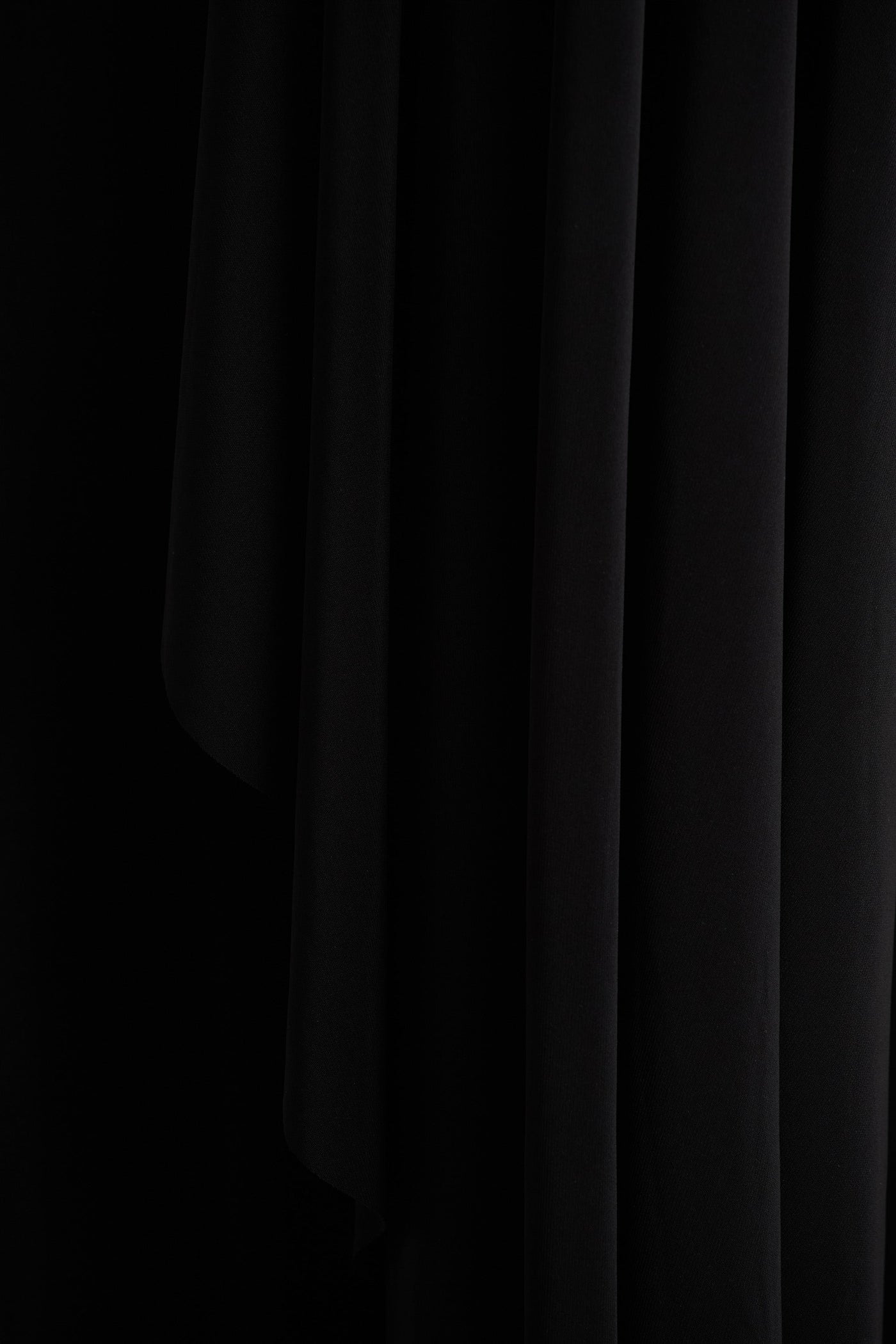 Briony | Black Crew-Neck Maxi Dress With Cape Sleeves