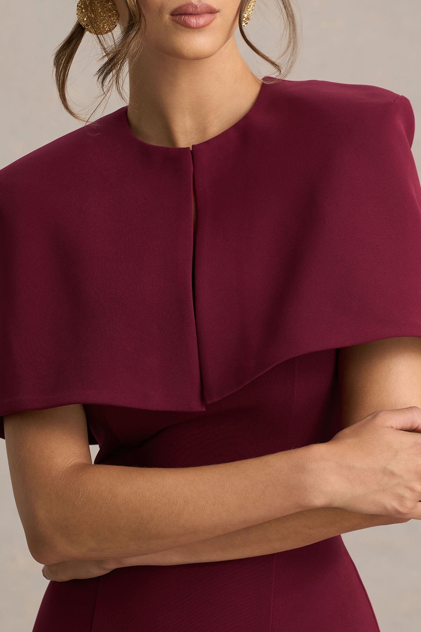 Baylor | Burgundy Midi-Dress With Removable Cape