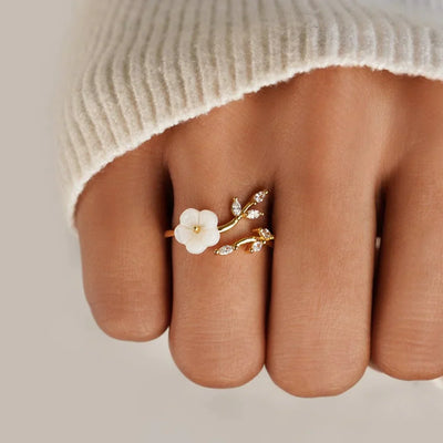 Kaia | Flower Ring